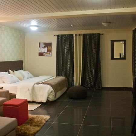 M Suites Hotel Accra Exterior foto