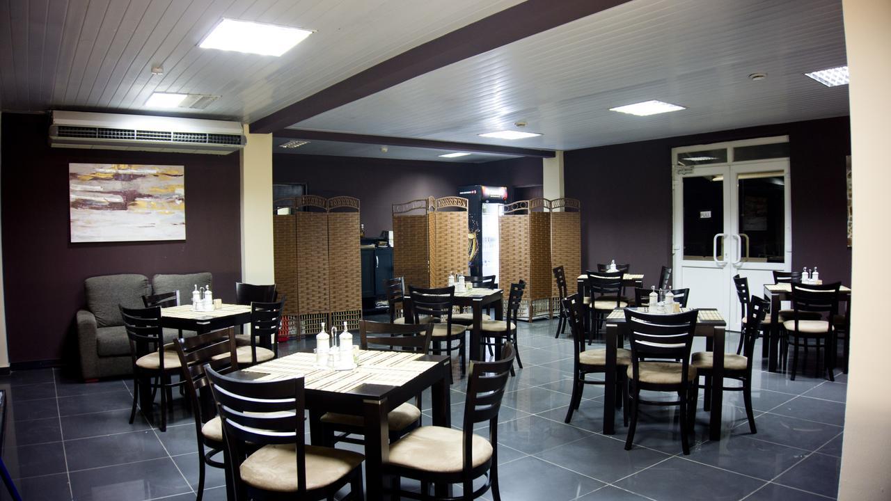 M Suites Hotel Accra Exterior foto