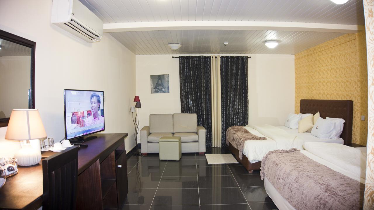 M Suites Hotel Accra Exterior foto